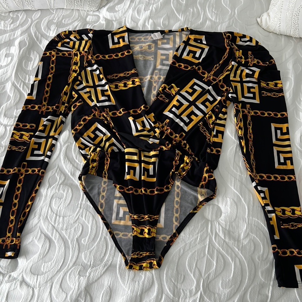 Beautiful Versace Inspired one piece bloused bodysuit w 2 snaps in size Large.